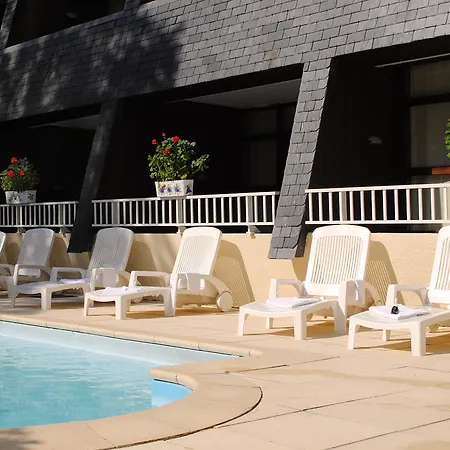 Nemea Royal Milan Lägenhetshotell 3*